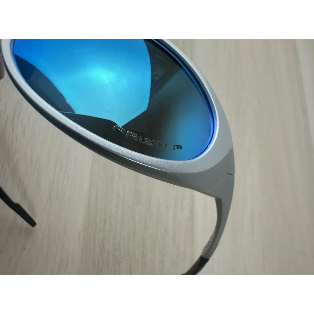 Oakley like new